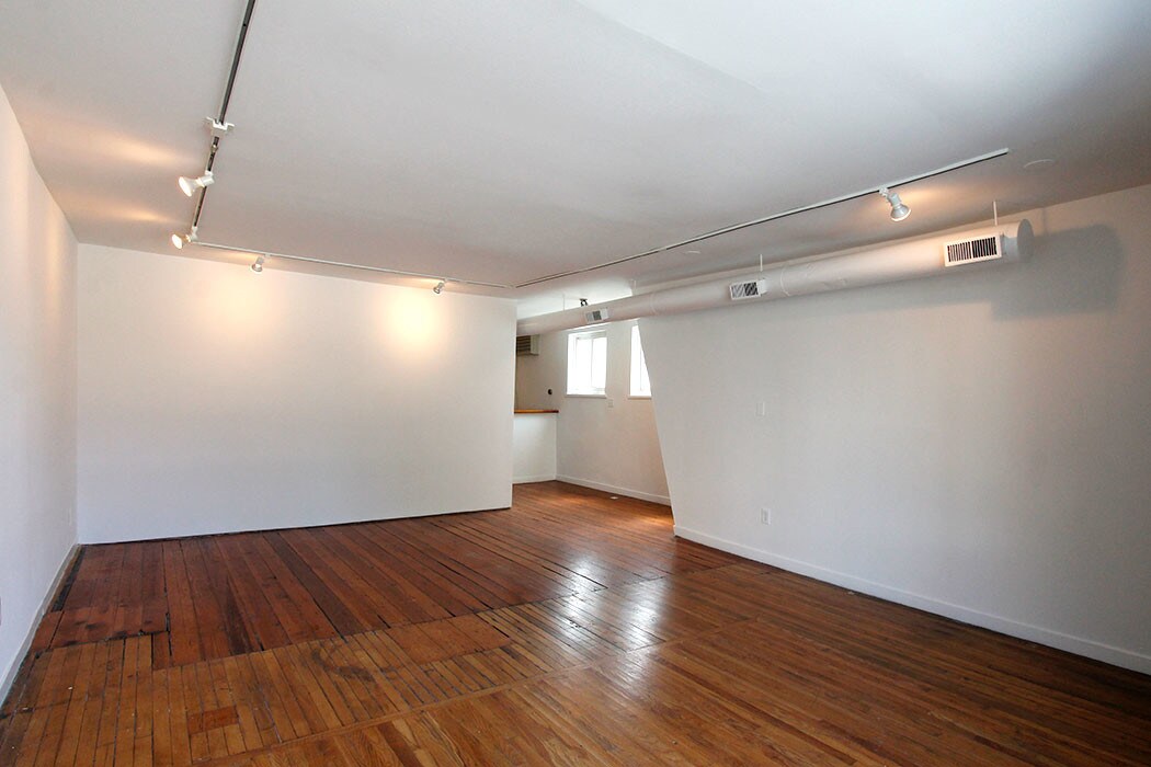 Primary Photo - 1711 S Halsted St