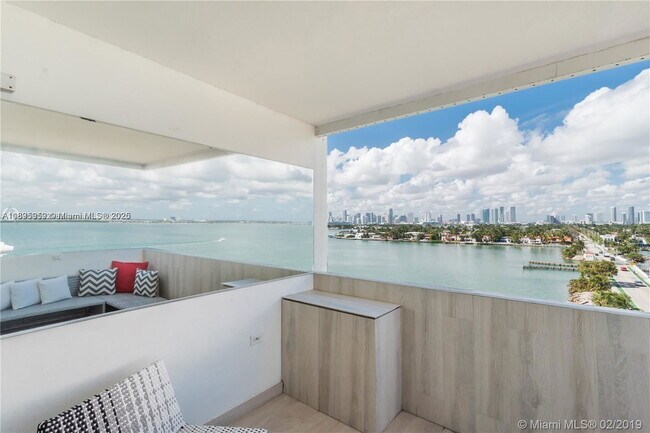 Foto del edificio - 3 Island Ave