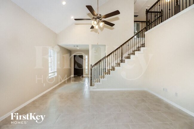 Foto del edificio - 1409 Woods Lake Ct