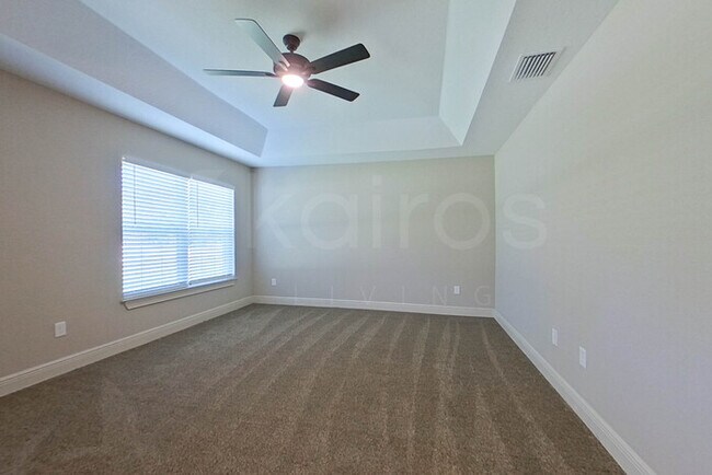 Building Photo - 6 Malauka Radial Dr