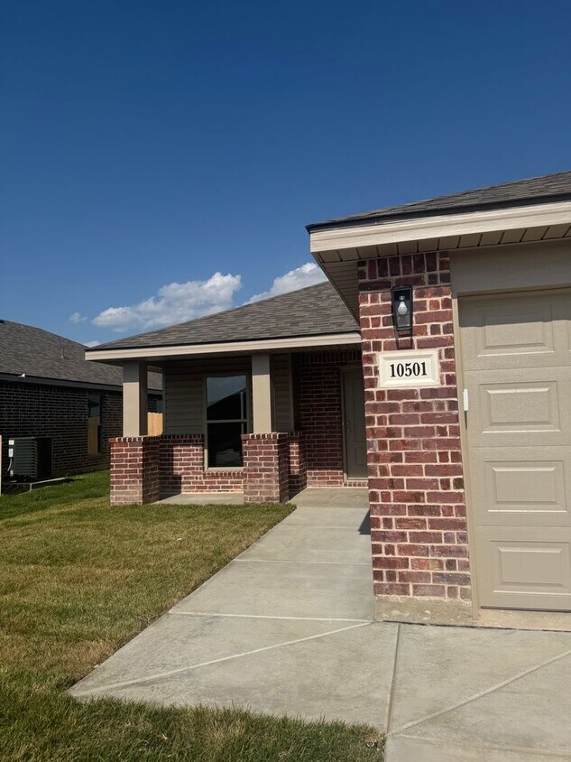 Foto del edificio - Located in Beacon Pointe!! New built 3/2/2...