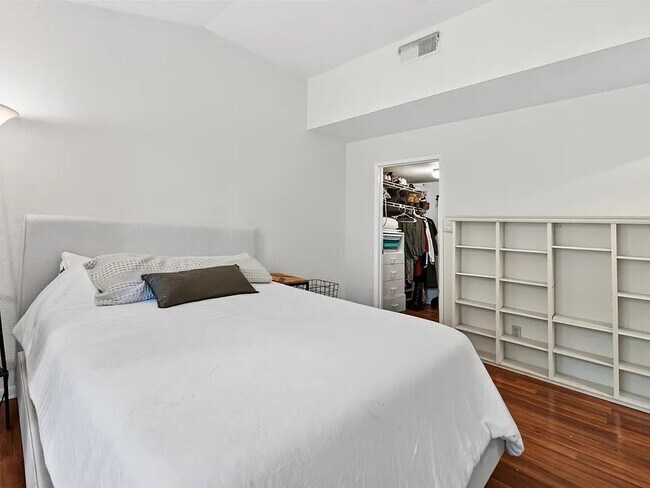 Foto del edificio - 2581 Fulton Square Ln