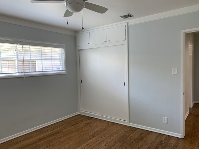 Dormitorio n.º 1 - 3932 Walgrove Ave