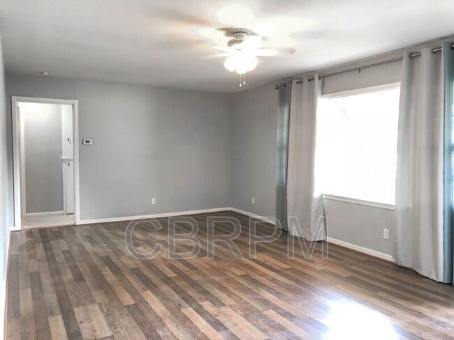 Building Photo - 3216 36th St