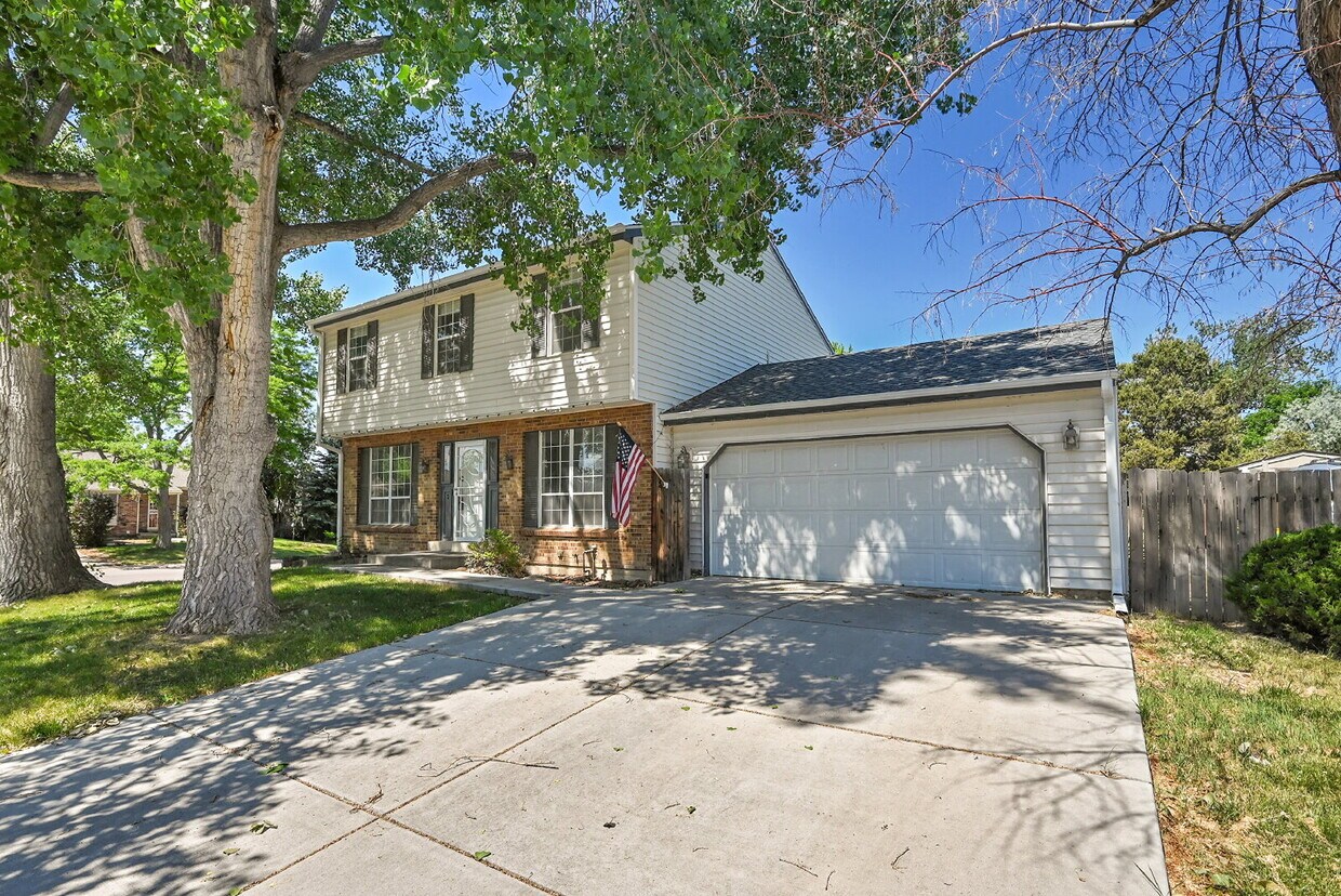 Foto principal - $2,895 - 3 Bed, 2.5 Bath Home with Central...