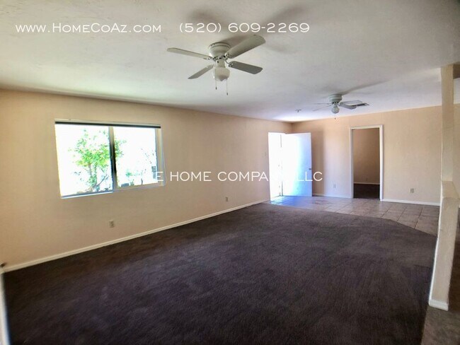 Building Photo - 9350 W Claude St