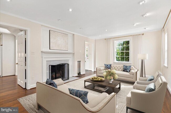 Foto del edificio - 4849 Rodman St NW