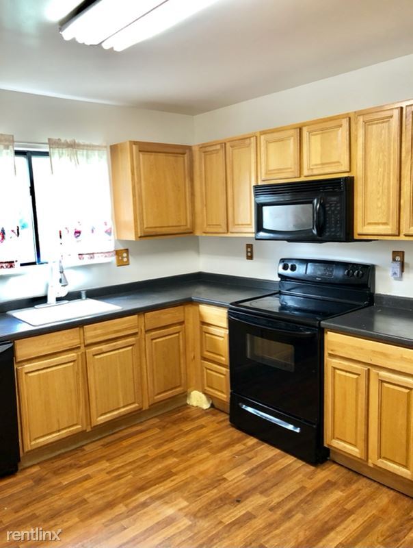 Building Photo - 3 br, 3.5 bath Townhome - 66 Anna Ct