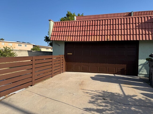 Foto del edificio - Upgraded National City 4-Br. + 2-car Garage