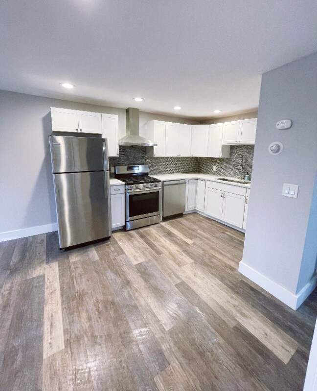 41 Vancott Ave Unit Floor 2, Farmingdale, NY 11735 Room for Rent in