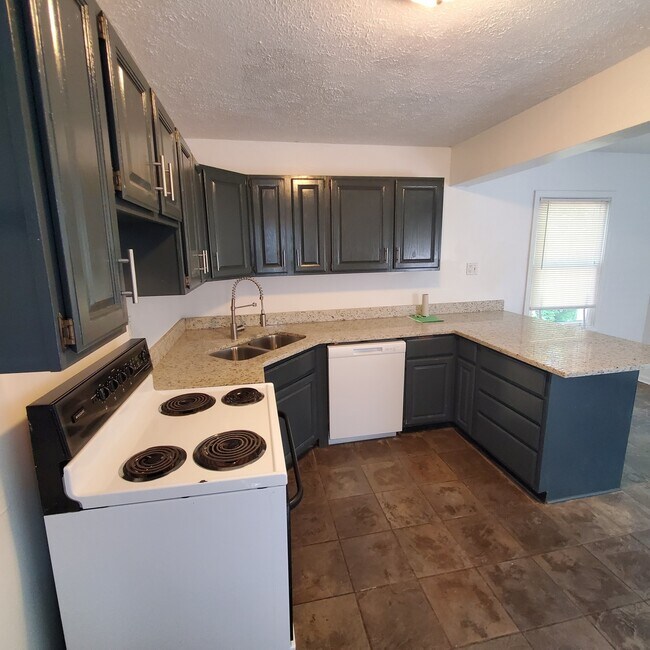 Foto del edificio - 4721 Rookwood Ave