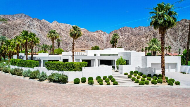 Building Photo - 77240 Avenida Arteaga