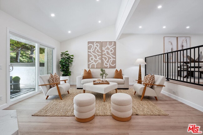 Building Photo - 17109 Palisades Cir