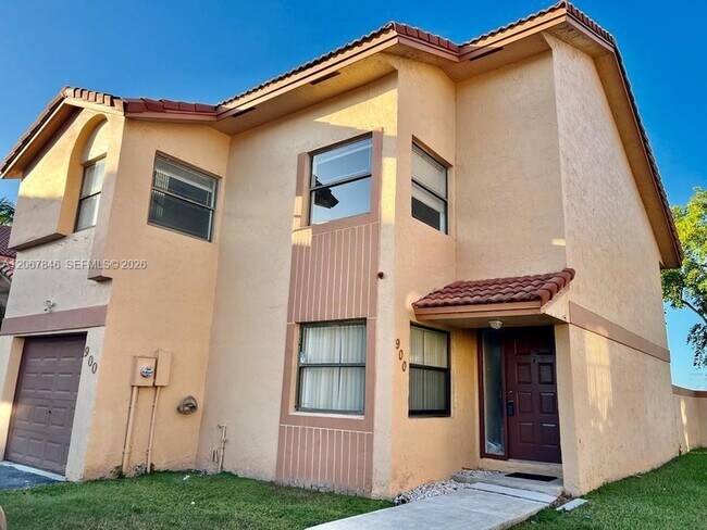 Foto del edificio - 900 SW 113th Terrace