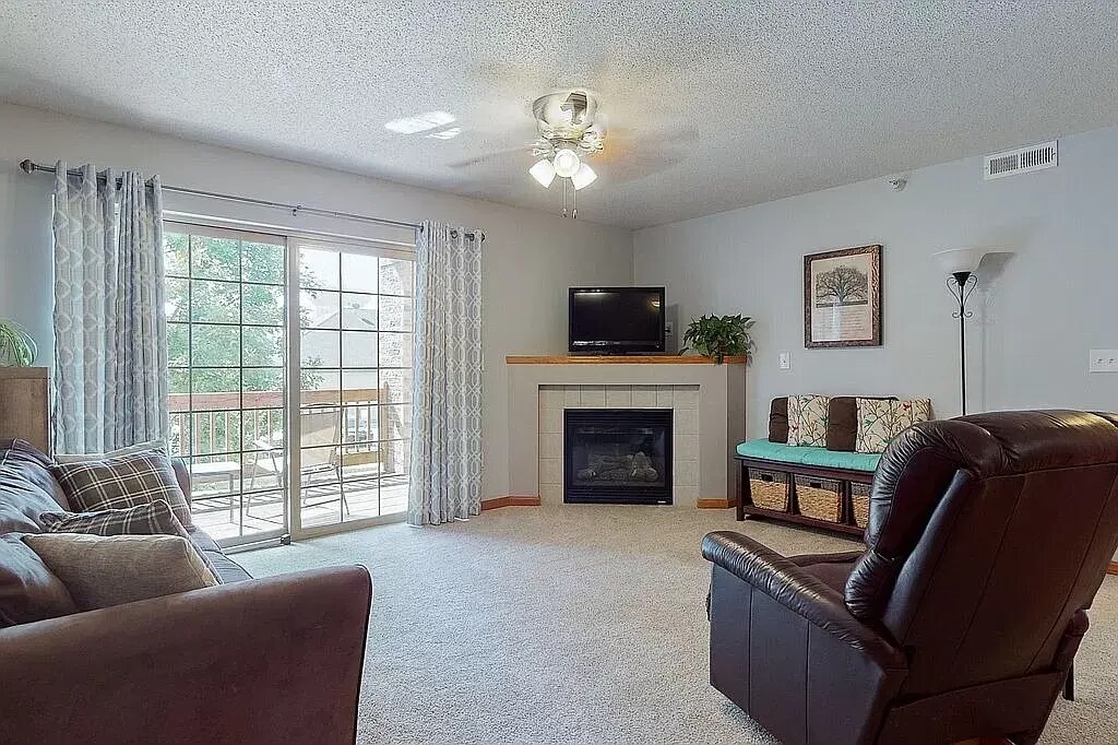 Primary Photo - 600 Colton Cir NE