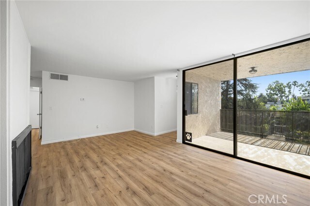 Foto del edificio - 125 Allen Ave