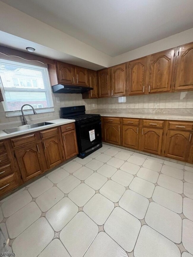 Foto del edificio - 128 Floyd St