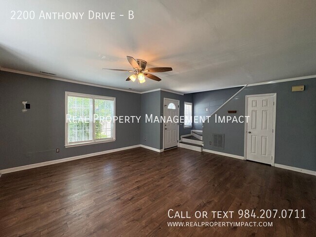 Foto del edificio - 2200 Anthony Dr