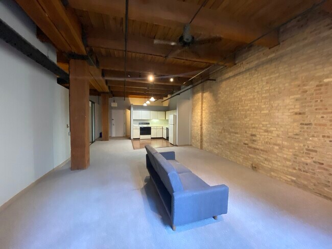 Building Photo - 540 N Lake Shore Dr