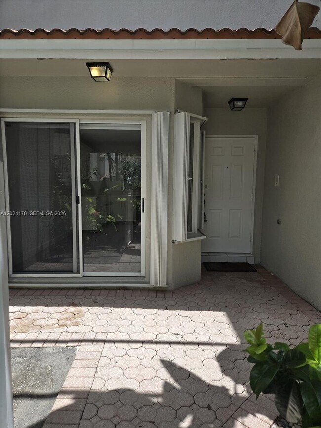 Foto del edificio - 9835 NW 43rd Terrace