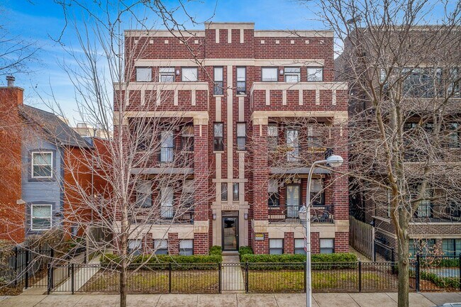 Foto del edificio - 3229 N Kenmore Ave