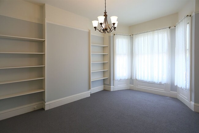 Building Photo - 14 Whitney St