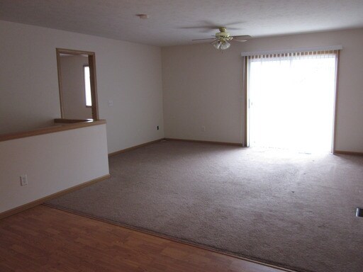 Foto del edificio - 7223-7229 Silverthorn