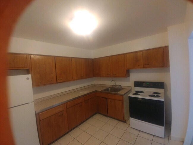 Kitchen - 645 N Elmwood Ave