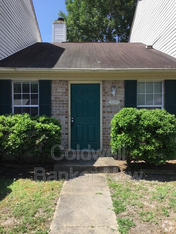 Scarborough Square Apartments under 3,000 Virginia Beach, VA 4