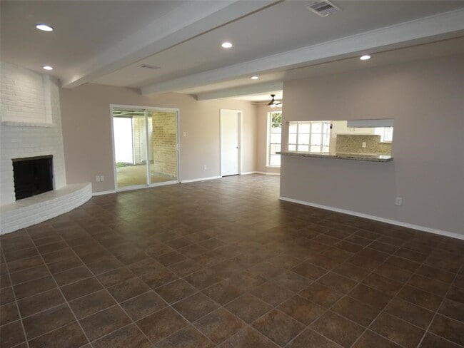 Foto del edificio - 3406 Rockyridge Dr