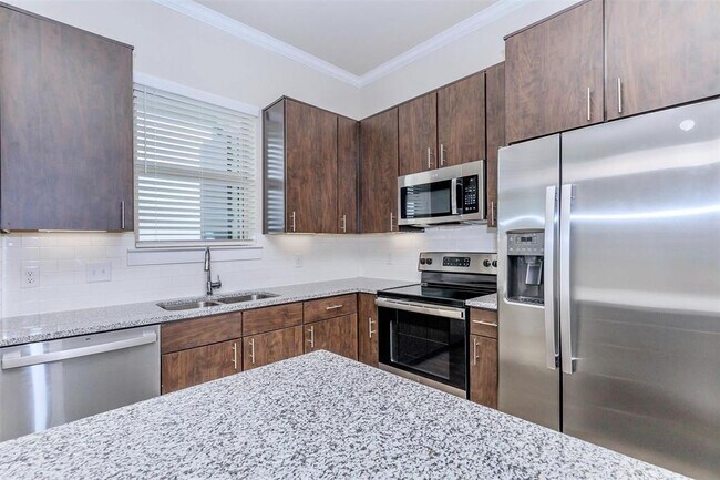 Foto del edificio - 7600 S Mason Rd