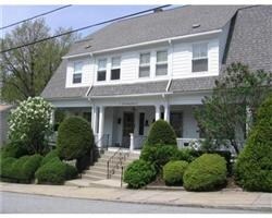Building Photo - 5-7 Sheridan St