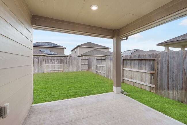 Foto del edificio - 7222 Melrose Ln