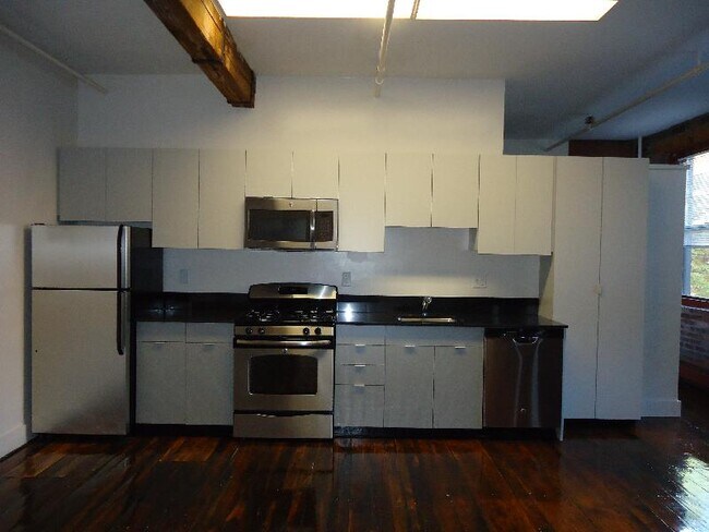 Building Photo - 971 Tremont St