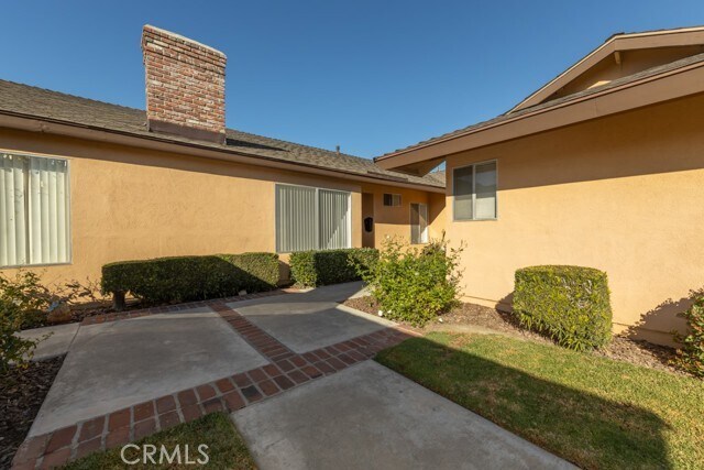 Building Photo - 1682 W Cindy Ln
