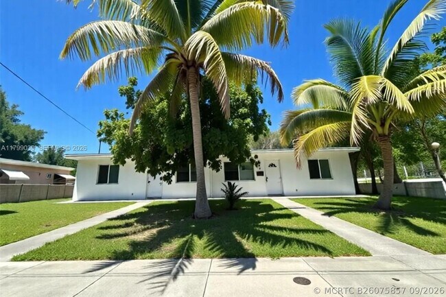 Foto del edificio - 16204 NE 18th Ct