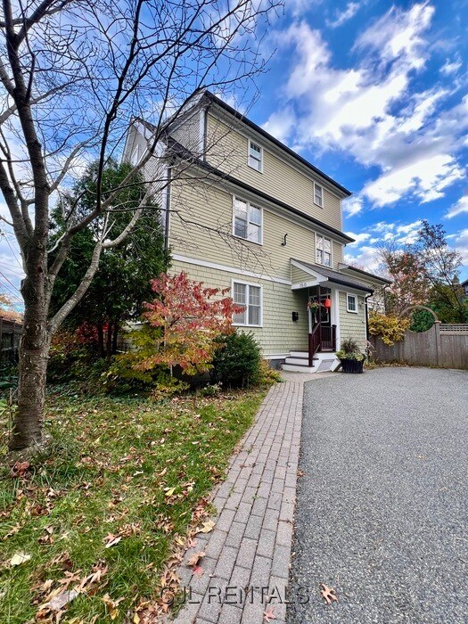 Foto principal - 150 Vassal Ln