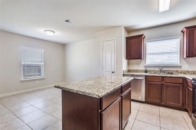 Foto del edificio - 2101 Old Harbor Way