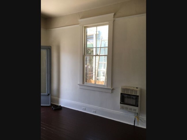 Building Photo - 433 S Scott St