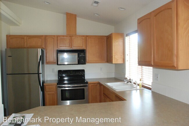 Building Photo - 3 br, 2 bath House - 1740 W. Lyon Court