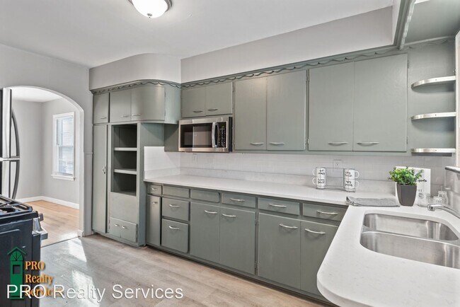 Building Photo - 3 br, 1 bath House - 1463 7th St E