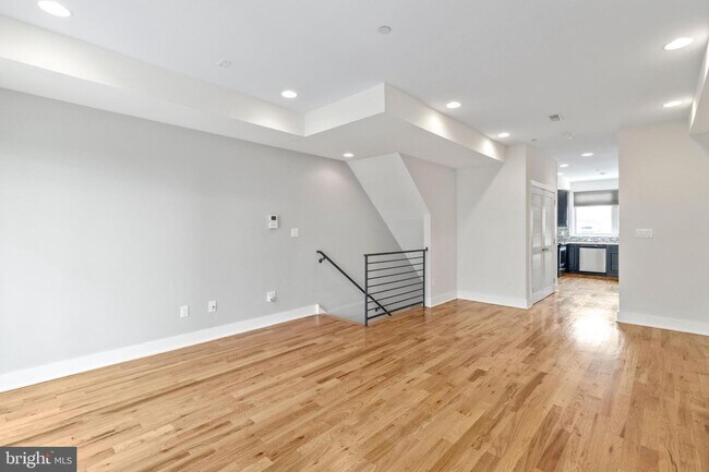 Building Photo - 2311 Ellsworth St