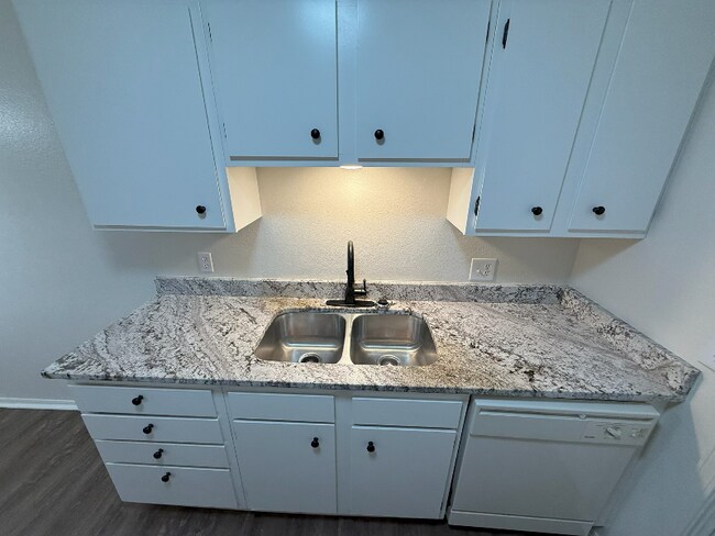 Foto del edificio - 4507 Coronado Ave