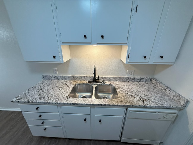 Building Photo - 4507 Coronado Ave