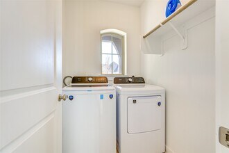 Building Photo - 27118 Berry Bright Dr