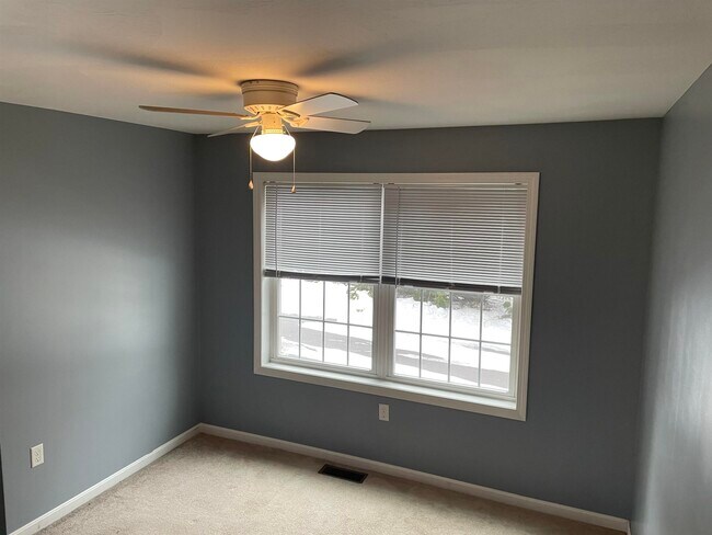 Foto del edificio - 186 Goffstown Rd