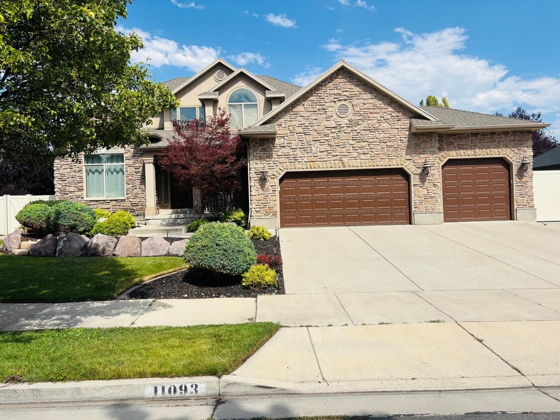 Photo - 11093 Alta Crest Dr (South Jordan, UT)