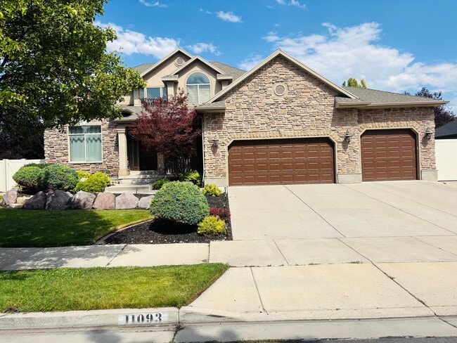 Photo - 11093 Alta Crest Dr (South Jordan, UT) House