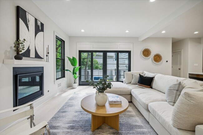 Foto del edificio - 105 Squire Hill Rd