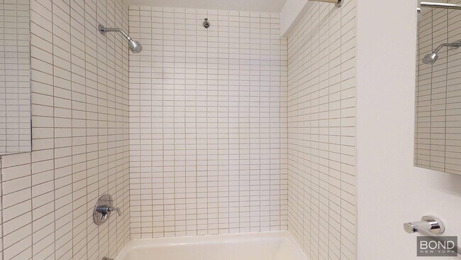 Foto del edificio - 222 E 39th St